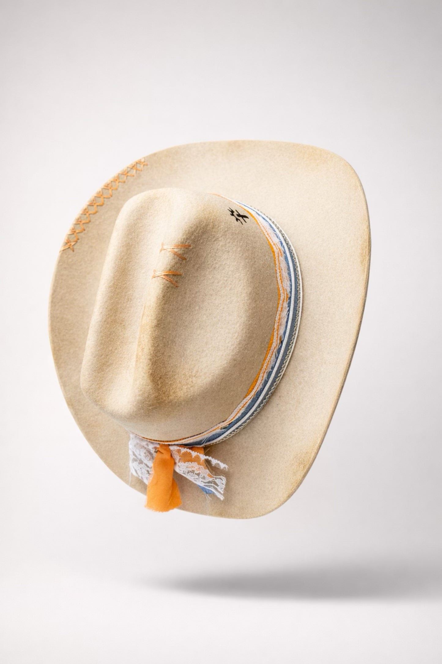Sand Cattleman Hat with Distressed Detail – Custom Cowboy Hat UK